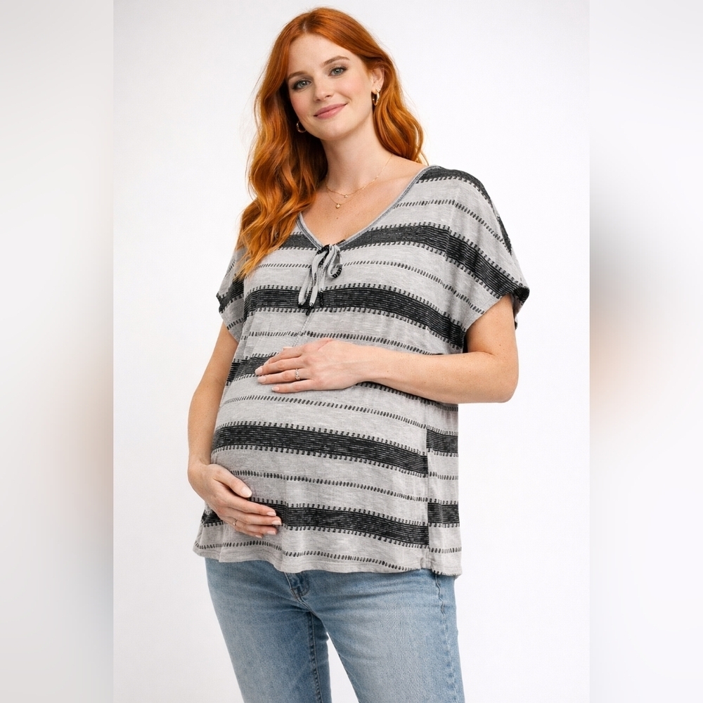 Old Navy Black & Gray Striped Maternity Top – Size Large